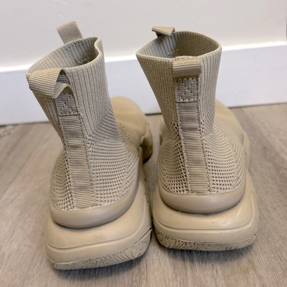 ZARA Sock Knitted Ankle Boots ✨ - Picture 2 of 3